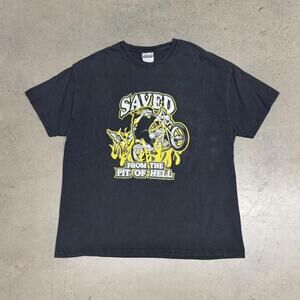 Hanes Men's Black and Yellow Tshirt